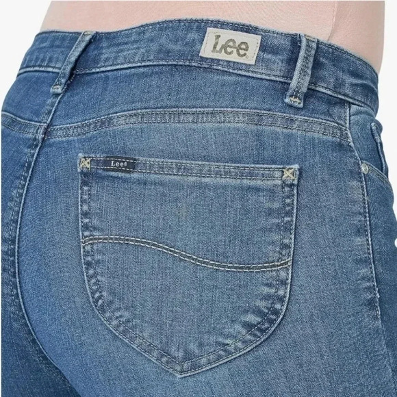 Women's Lee Mid Rise Sculpting Slim Fit Skinny Leg Jeans, Blue, Size 16M, NWOT - Picture 4 of 12